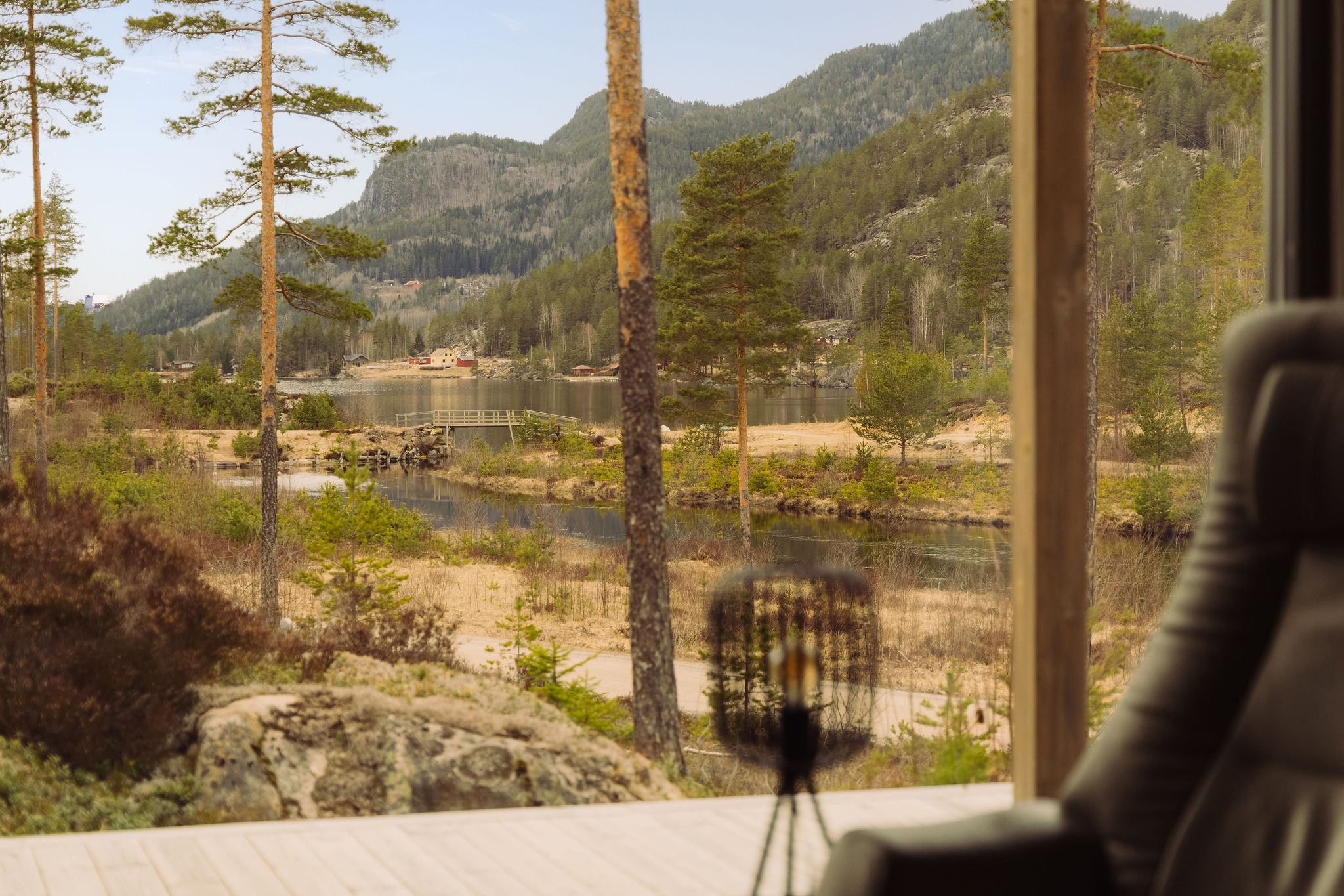 {{woning}} — terras met hottub en bergzicht